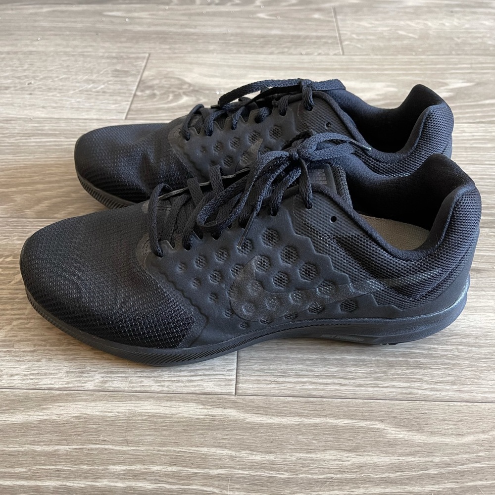 Men’s Nike Downshifter 7 Athletic Shoes